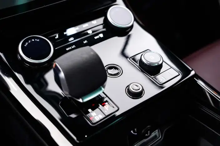 Range Rover Sport 2023 Model 3.0 L6 DYNAMIC SE – фото 27