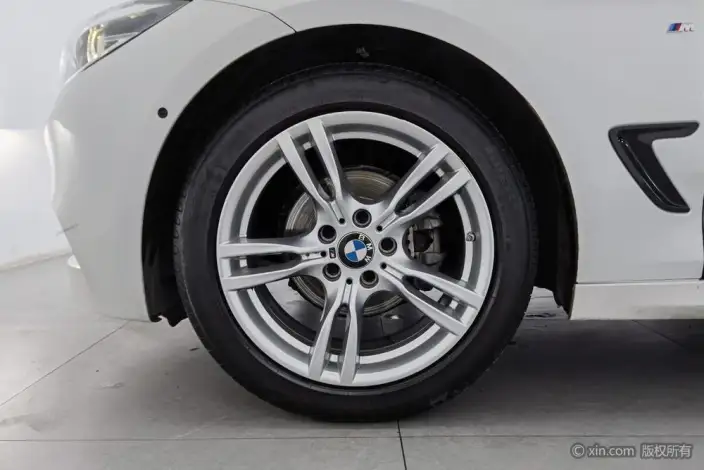 BMW 3 Series Gran Turismo 2020 Model 320i M Sports Set – фото 10