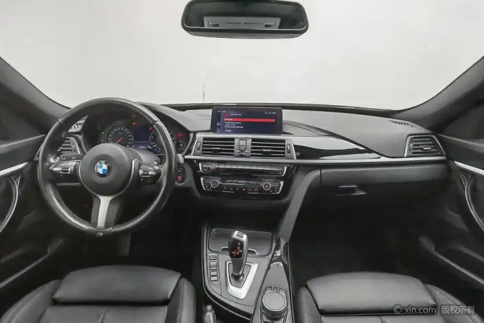 BMW 3 Series Gran Turismo 2020 Model 320i M Sports Set – фото 12