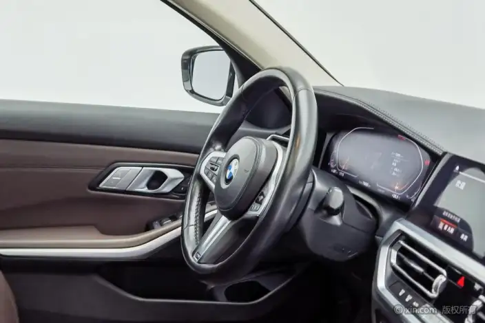 BMW 3 Series 2022 Model 320Li M Sports Set – фото 40