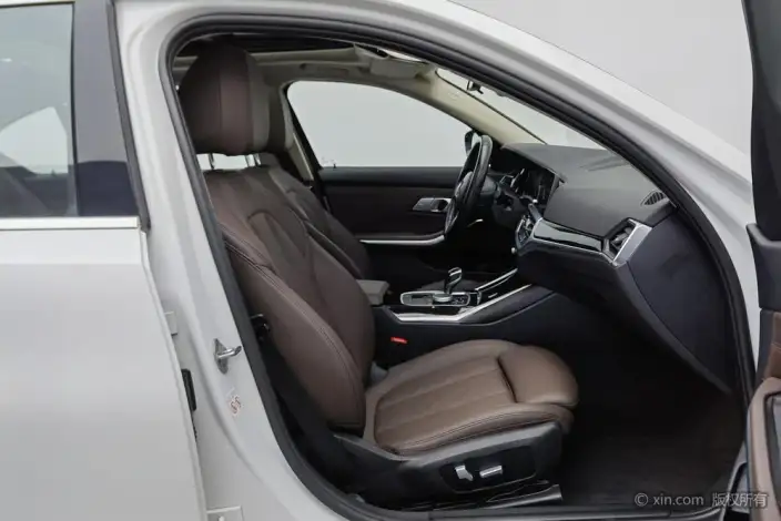 BMW 3 Series 2022 Model 320Li M Sports Set – фото 43