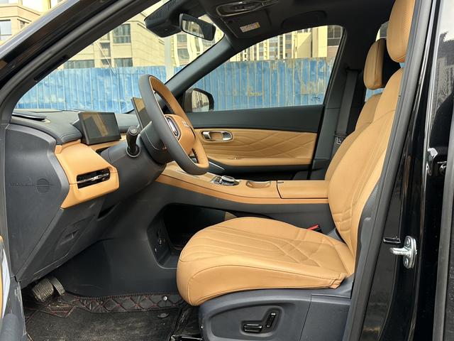 Geely Galaxy Starship 7 EM-i 2025 120km Voyage+ – фото 4