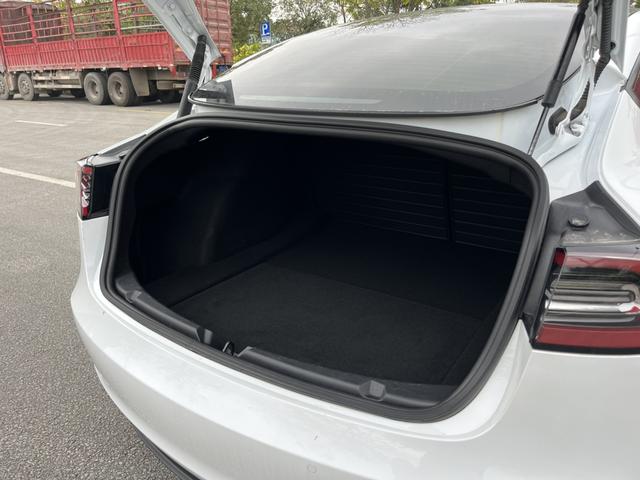 Tesla Model 3 2022 RWD – фото 8