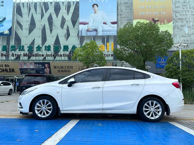 Chevrolet Cruze Модель 2018 года 320 автоматическое Hyun Фэн Urban Edition – фото 4