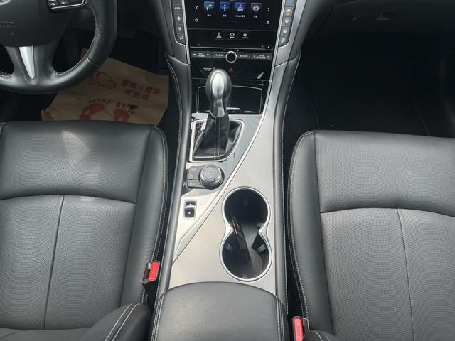 In f initi Q50L Модель 2018 года 2.0T Yi Xiang Edition National V – фото 20