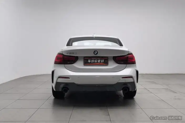 BMW 1 Series 2023 Model 120i M Sports Night Edition – фото 3