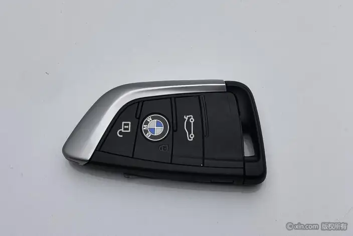 BMW 1 Series 2023 Model 120i M Sports Night Edition – фото 6