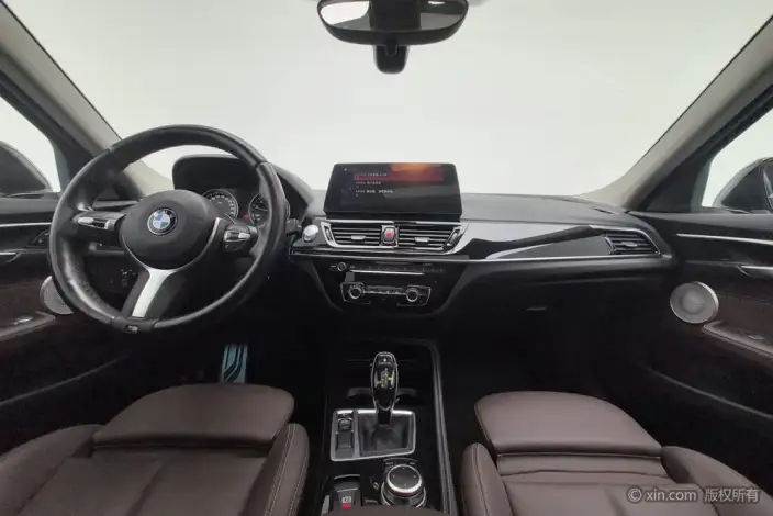 BMW 1 Series 2023 Model 120i M Sports Night Edition – фото 12