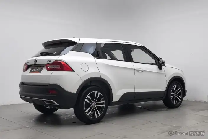 Zhonghua V3 2020 Model 1.6L Manual Smart Starry sky Edition – фото 3