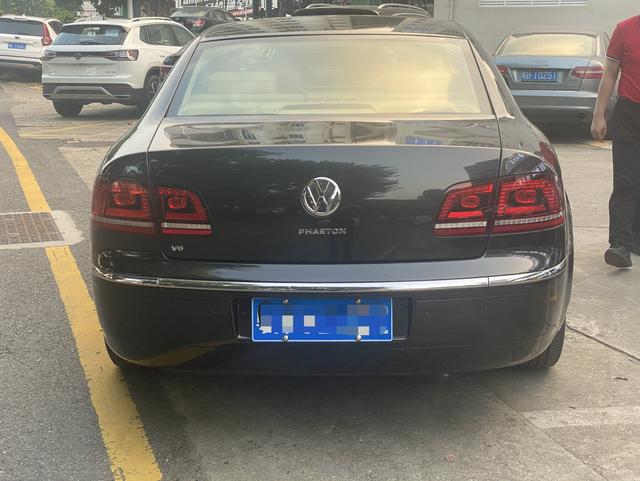 Phaeton 2012 модификация 3.0L Business – фото 4