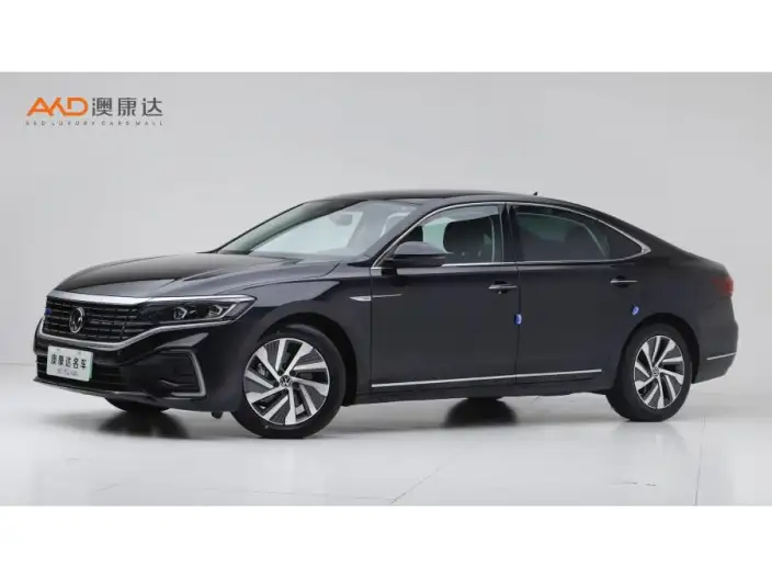 Volkswagen Passat PHEV 2023 Model 430PHEV Hybrid Deluxe Edition – фото 1