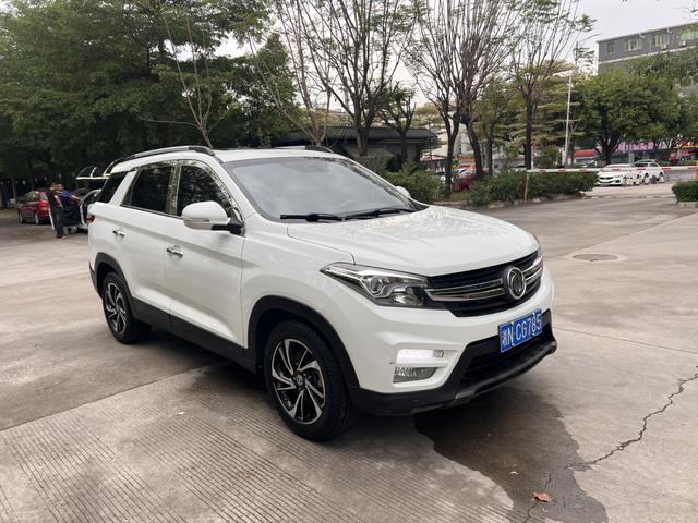 Fengguang S560 Модель 2018 года комплектация 1.8L CVT Prestige 7 seat