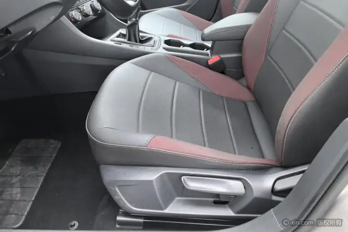Volkswagen Bora 2020 Model 1.5L Manual Comfort Model – фото 17