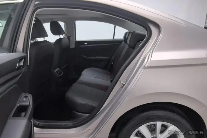 Volkswagen Bora 2020 Model 1.5L Manual Comfort Model – фото 18