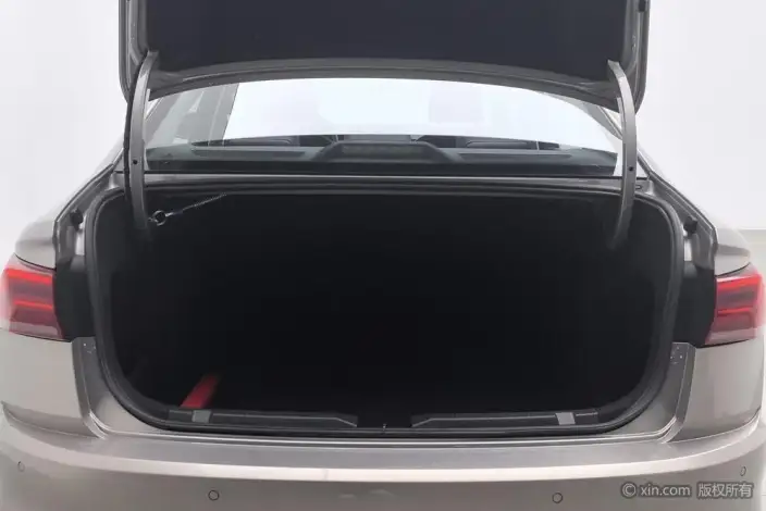 Volkswagen Bora 2020 Model 1.5L Manual Comfort Model – фото 22