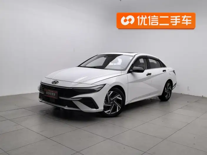 Hyundai Ioniq 2023 Model 1.5L CVT LUX Premium Edition – фото 1