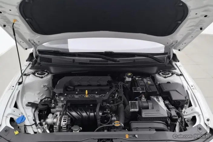Hyundai Ioniq 2023 Model 1.5L CVT LUX Premium Edition – фото 5