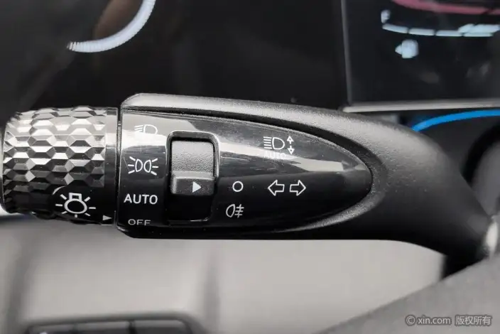 Hyundai Ioniq 2023 Model 1.5L CVT LUX Premium Edition – фото 16