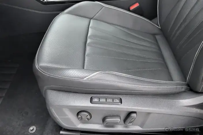 Volkswagen Passat 2024 Model 380TSI Starry sky Ultimate Edition – фото 17
