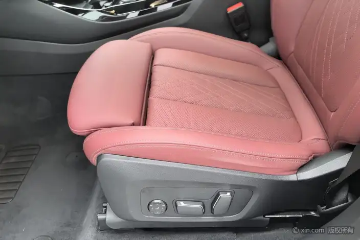 BMW X3 2023 Model xDrive30i Leading Model M Night Set – фото 17