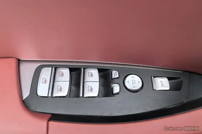 BMW X3 2023 Model xDrive30i Leading Model M Night Set – фото 21