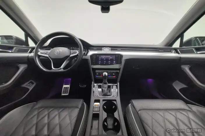 Volkswagen Magotan PHEV 2022 Model Luxury Model – фото 11