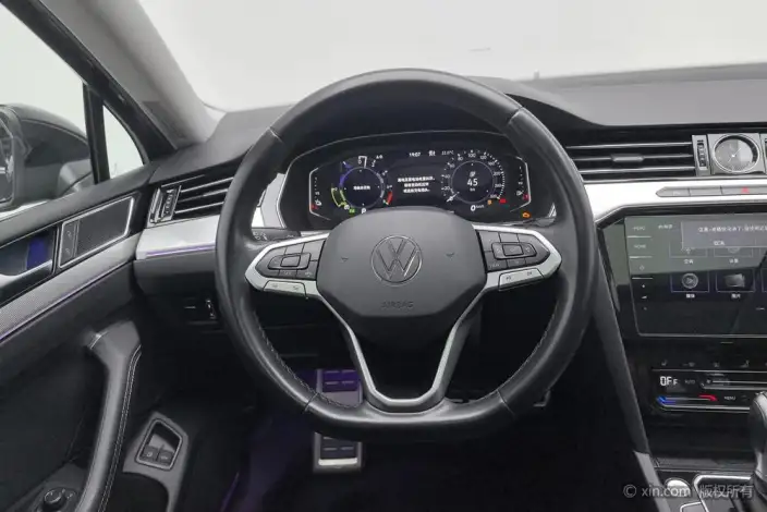 Volkswagen Magotan PHEV 2022 Model Luxury Model – фото 13