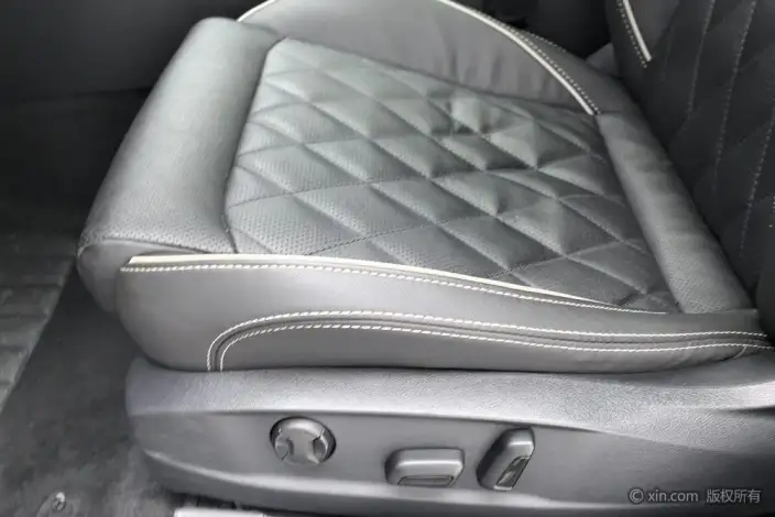 Volkswagen Magotan PHEV 2022 Model Luxury Model – фото 17