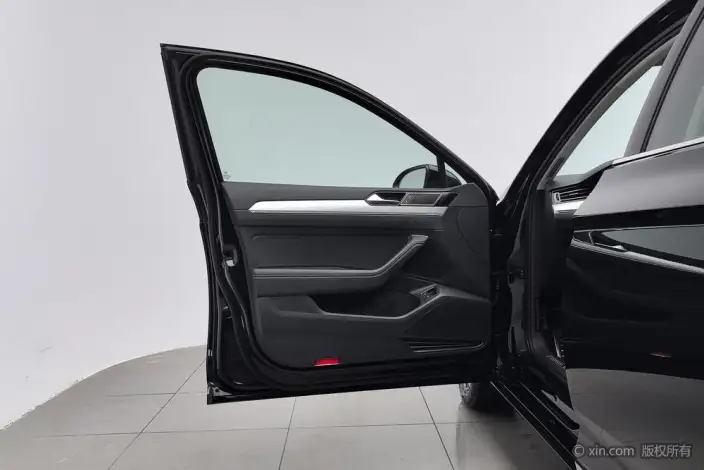 Volkswagen Magotan PHEV 2022 Model Luxury Model – фото 20