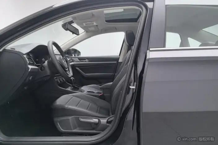 Volkswagen Lavida 2022 Model 1.5L Automatic Comfort Edition – фото 16