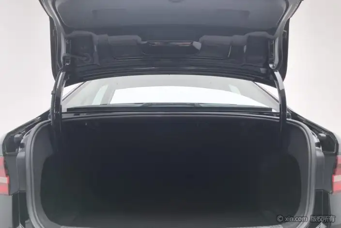 Volkswagen Lavida 2022 Model 1.5L Automatic Comfort Edition – фото 22