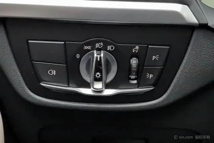BMW X3 2022 Model xDrive30i Leading Model M Night Set – фото 15
