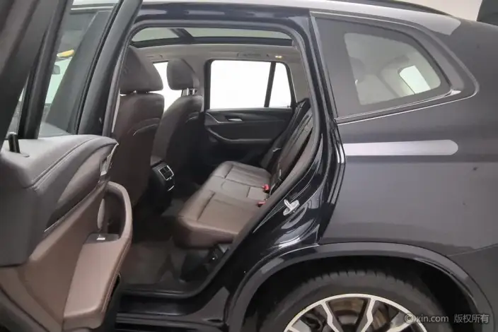 BMW X3 2022 Model xDrive30i Leading Model M Night Set – фото 18