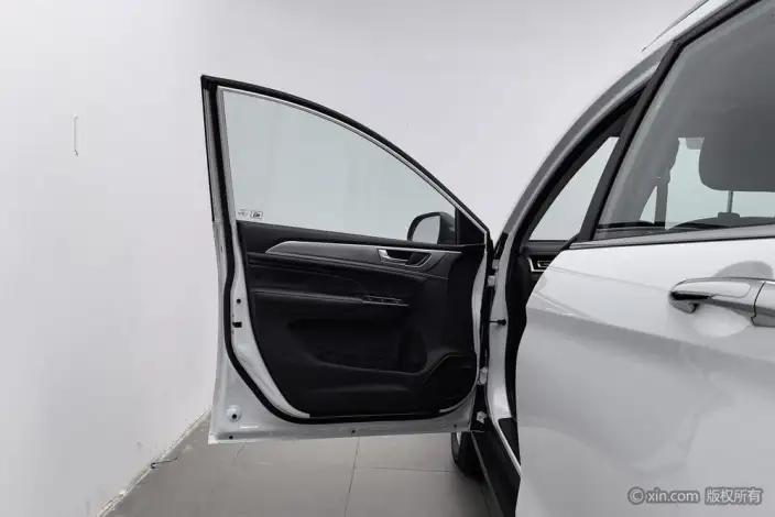 Haval M6 2023 Model PLUS 1.5T Manual Luxury Smart Connect Model – фото 21