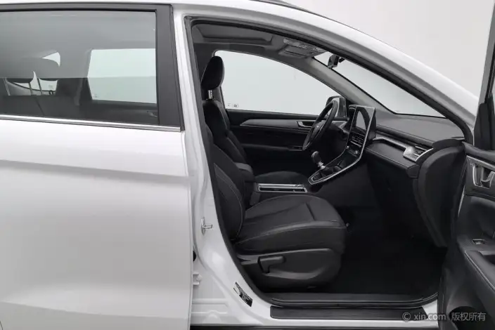 Haval M6 2023 Model PLUS 1.5T Manual Luxury Smart Connect Model – фото 24