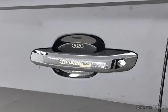 Audi Q5L 2024 Model 40TFSI Luxury Dynamic Model – фото 9