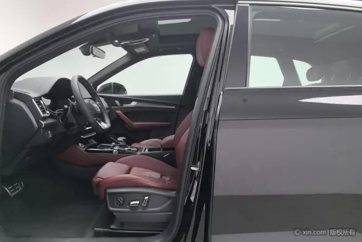 Audi Q5L 2024 Model 40TFSI Luxury Dynamic Model – фото 16