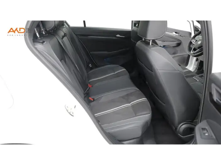 Volkswagen Golf 2023 Model Facelift 280TSI DSG R-Line Lite – фото 8