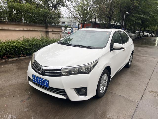 Toyota Corolla 2014 1.6L CVT GL -i – фото 1