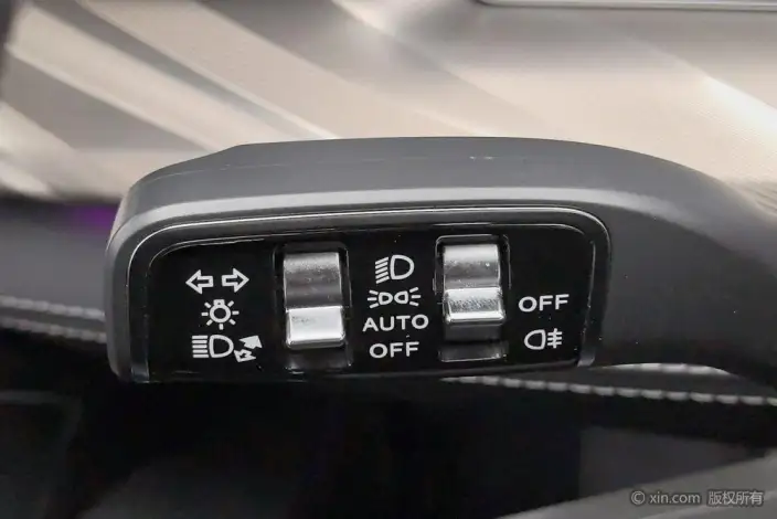 HONGQI H9 2022 Model 2.0T Smart Flag Enjoy Edition – фото 12