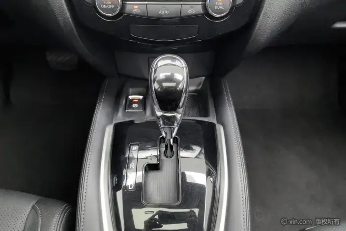 Nissan X-Trail 2022 Model Facelift 2.0L 2WD Smart Connect Comfort Edition – фото 15