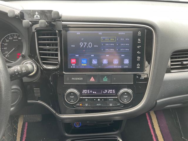Mitsubishi Outlander 2018 2.4L AWD Elite 5-Seater – фото 18