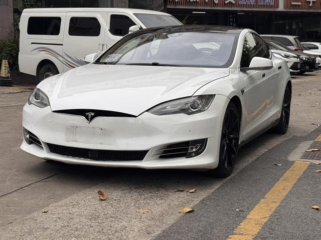 Tesla Model S 2014 P85