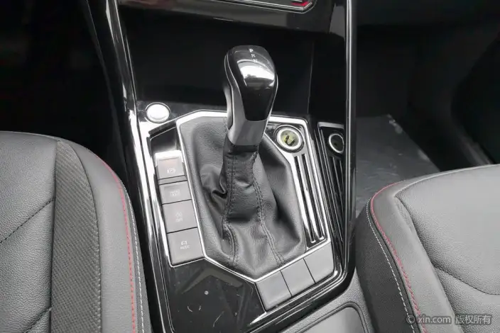 Volkswagen Tayron 2020 Model 280TSI Luxury Zhilian Edition – фото 13
