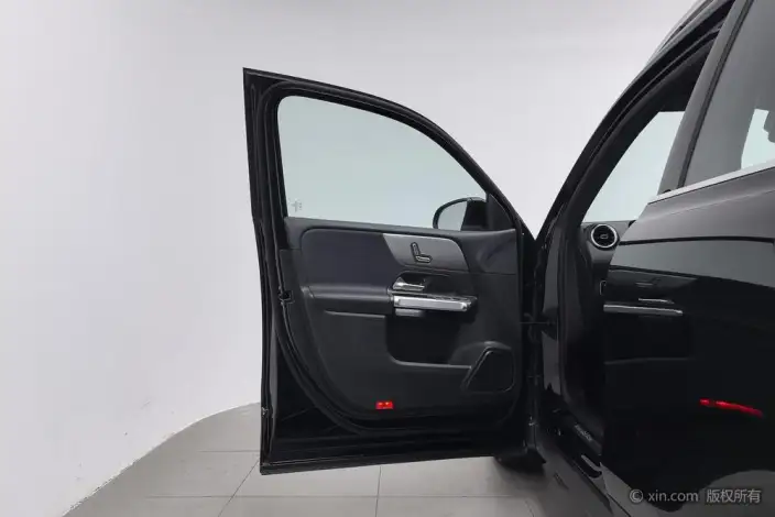 Mercedes-Benz GLB 2023 Model GLB 200 Dynamic Model – фото 20