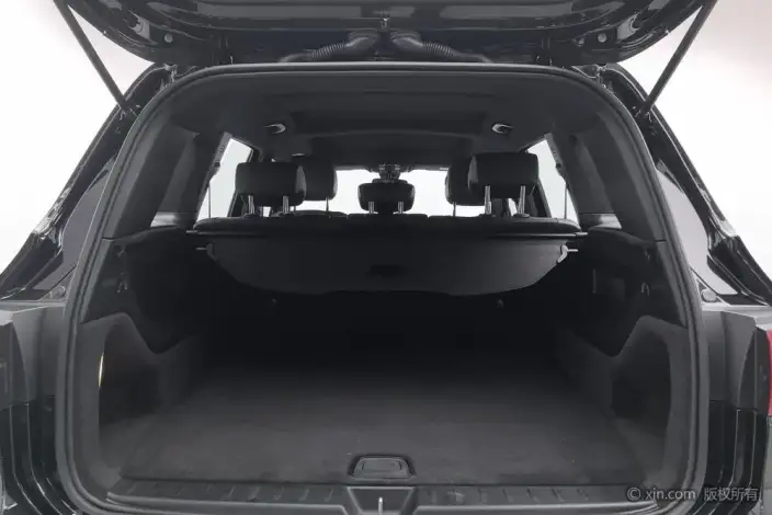 Mercedes-Benz GLB 2023 Model GLB 200 Dynamic Model – фото 22