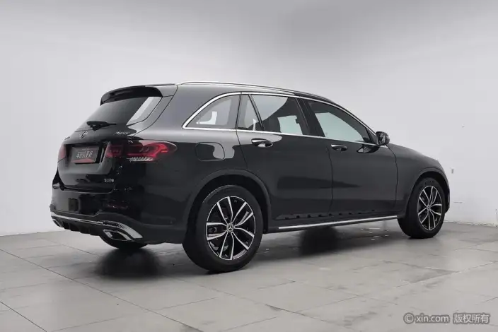 Mercedes-Benz GLC 2021 Model GLC 260 L 4MATIC Luxury Model – фото 4