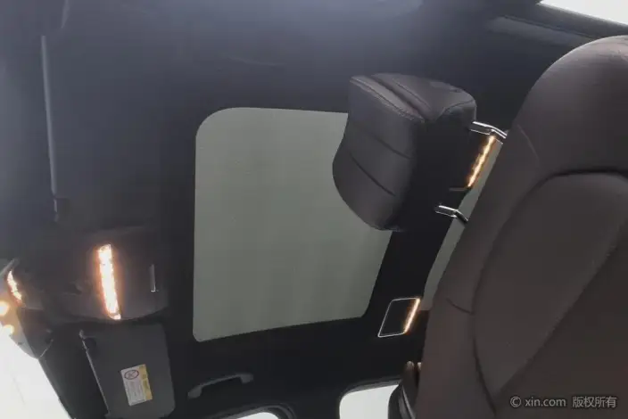 Mercedes-Benz GLC 2021 Model GLC 260 L 4MATIC Luxury Model – фото 20