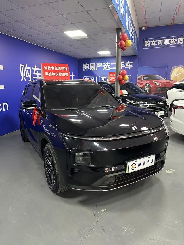 **Jetour Mountain Sea L7** 2024 1.5TD DHT PRO – фото 2