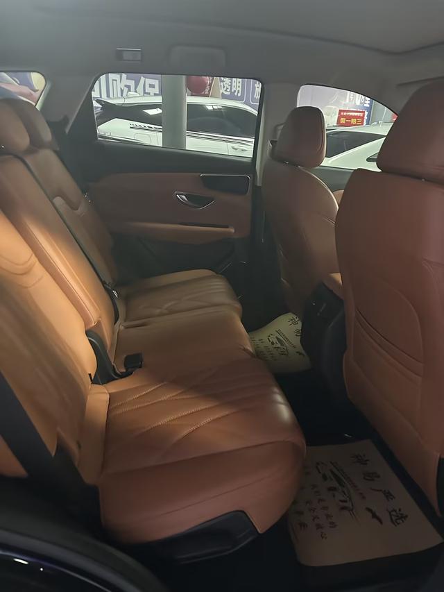 **Jetour Mountain Sea L7** 2024 1.5TD DHT PRO – фото 5
